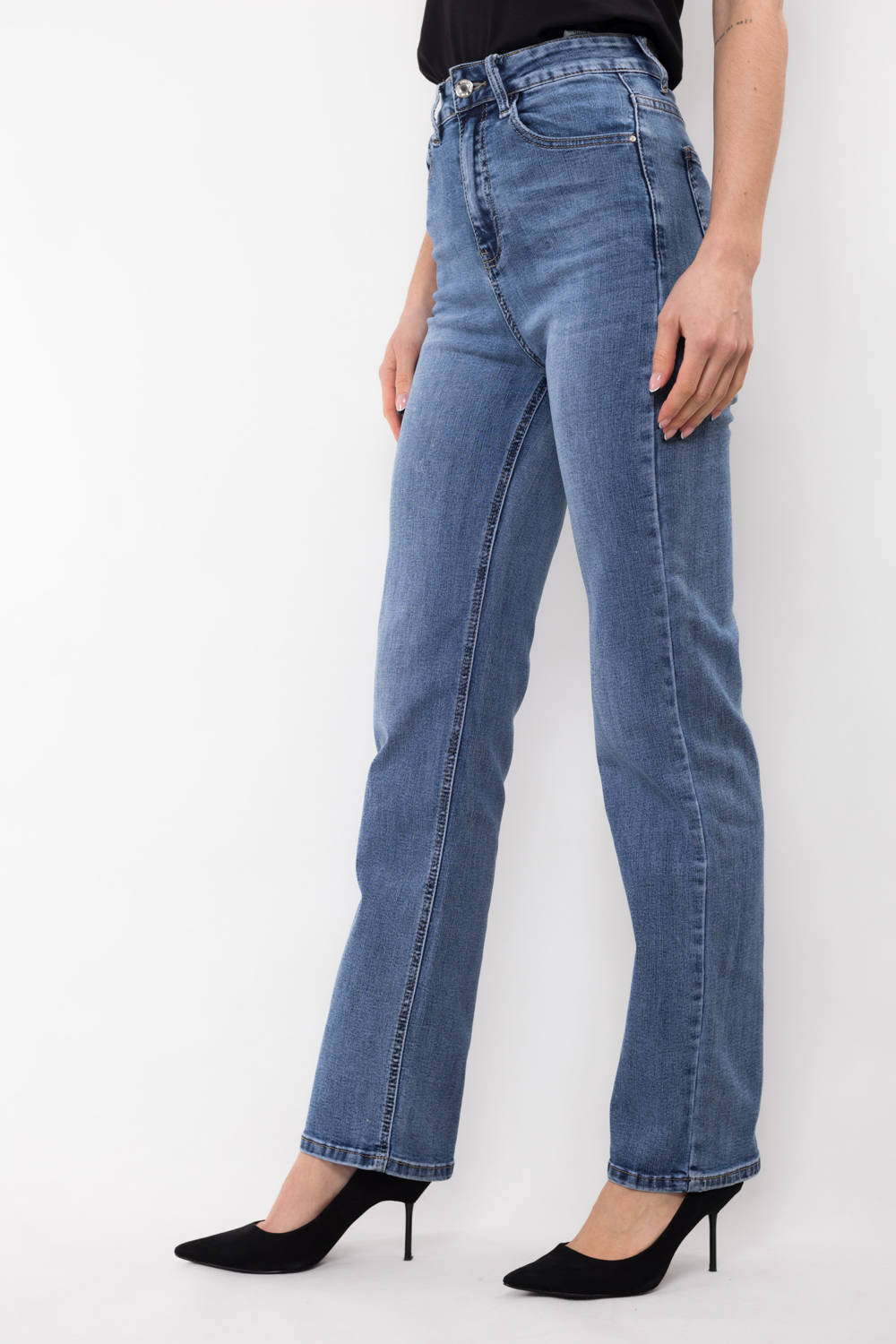 Jeans o kroju straight